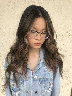 Balayage with face framing