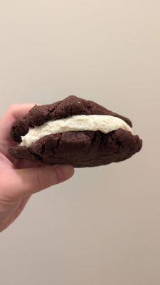 Helen's Oreo features two soft, chocolatey cookies and a sweet cream. It was so flavorful.