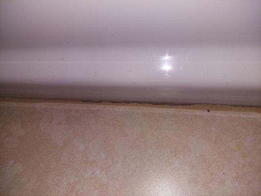 Cracked grout 1st 2 days