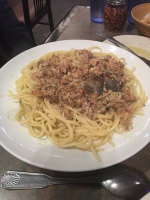 Linguine w/clam sauce