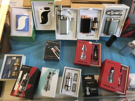 *EleaF * Compact & great quality