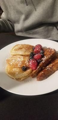 French Toast & Pancakes