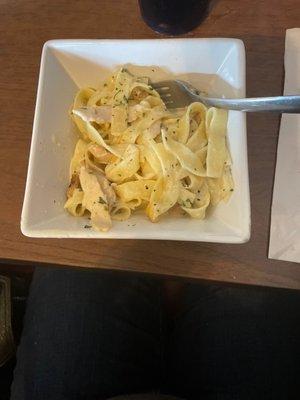 Alfredo fettuccine