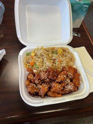 Combination 10. Sesame Chicken Lunch Special