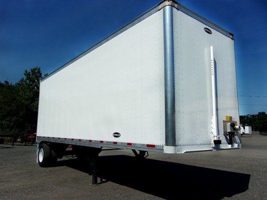 28 Foot Strick Trailer