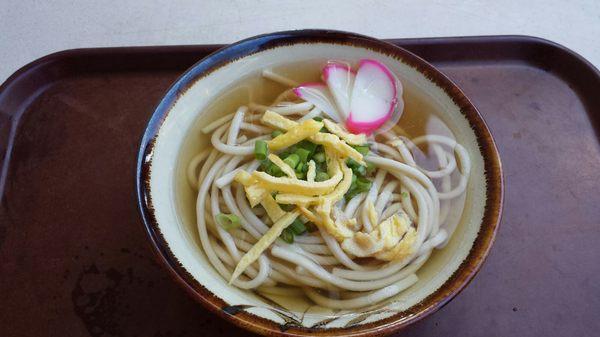 Glorious udon!  Can never get enough of that kombu dashi goodness.