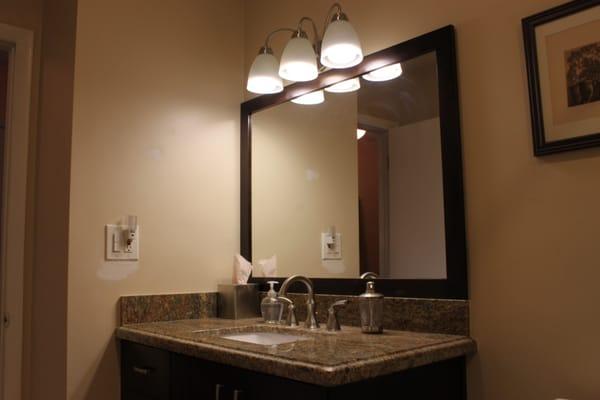 custom bathroom vanities