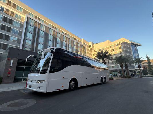 54 passengers motor coach