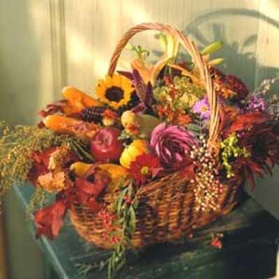 The folks at Indulge have an artful eye when it comes to floral decor.