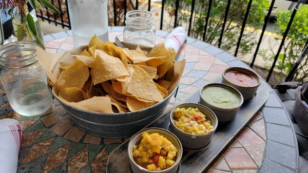 Salsa flight