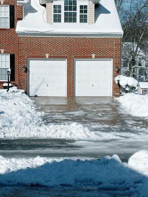 They snow plowed my driveway... 5 STARS