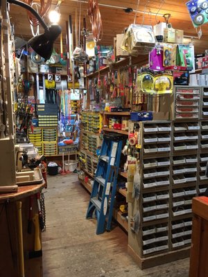 Expansive hardware section in Fred's