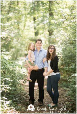 A pregnancy announcement session, capture all the moments in life.