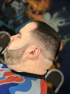 Men's haircut, medium fade