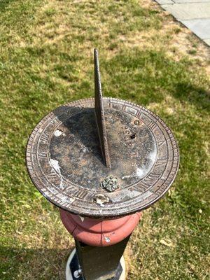 A sundial!