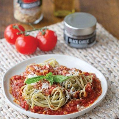 Garlic and Basil Pasta with Classic Marinara Sauce