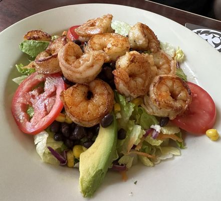 Tijuana salad with grilled shrimp