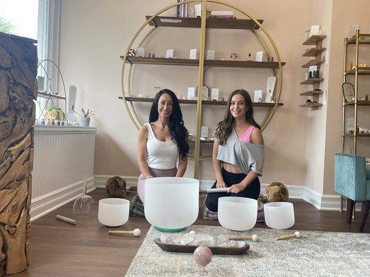 Sound Bowl Healing in the crystal shop