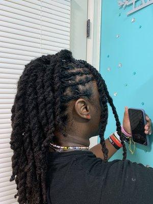 Dreads re-twist