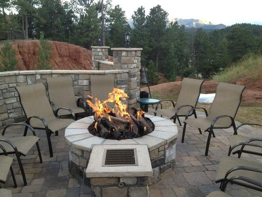 The fire pit is usually crowded ;-)