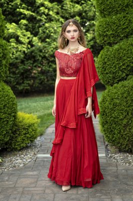 Red Georgette lehenga and Ruffle Dupatta for Rent