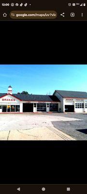 The place to avoid at all cost! Muffler man at 14 and groesbeck!