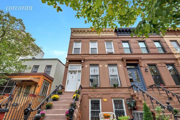 Brownstone Brooklyn Townhouse Specialist