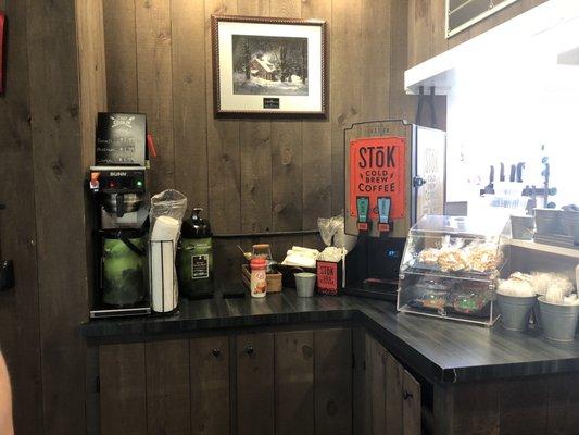 Coffee station- cold brew and hot