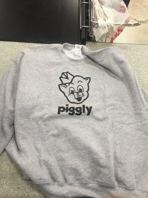 Piggy Wiggly sweat shirt.