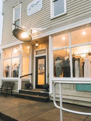 JOELLE + CO Newburgh Store Front