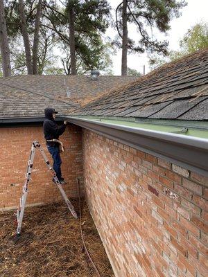 5" Gutter being installed.