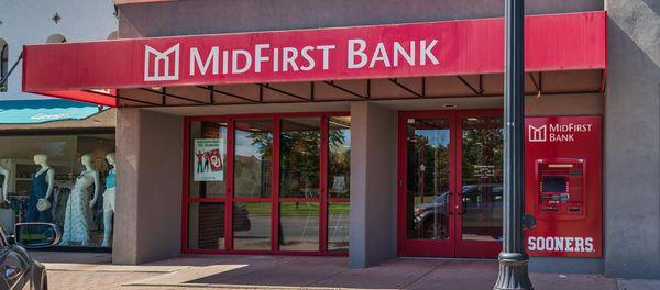 Exterior of MidFirst Bank located at 315 W Boyd St. in Norman, OK.