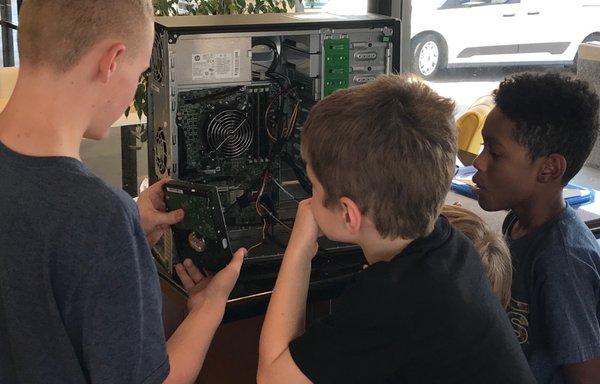 Students building a computer.