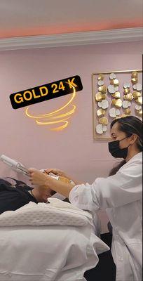 Who want GOLD  24K Mask? And feel the Hydration in your skin