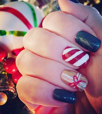 Holiday Gel Nails by Kay