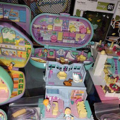 Vintage Polly Pocket Playsets
Locked Case 7
Saint Louis Antique Mall