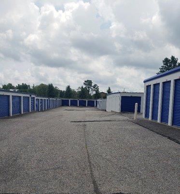 Exterior storage units