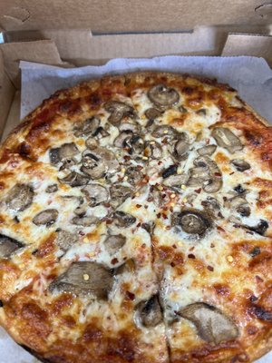 Small mushroom pizza