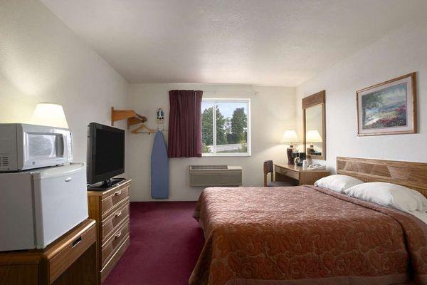 Super 8 by Wyndham Johnstown