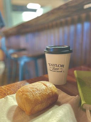 Chai latte and brioche were delicious!