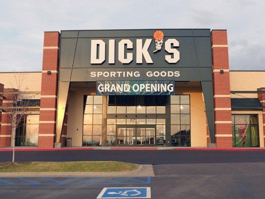 DICK'S Sporting Goods