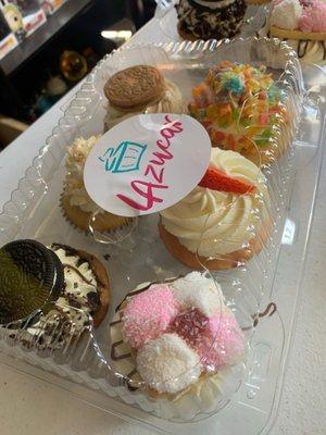 Variety cupcake pack