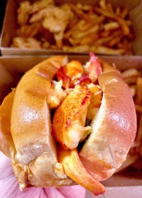 Juicy Lobster Roll Hot Buttered Sandwich