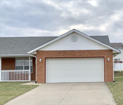 SOLD in two days in Shiloh, IL!