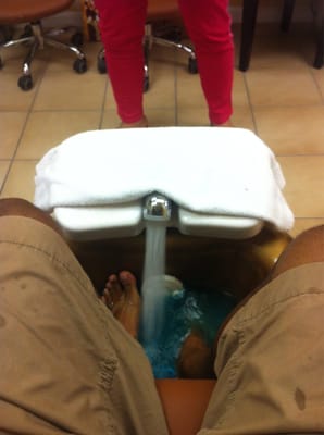 A man getting his feet done. Think of it like shaving your beard men. It's just grooming, felllas it's just grooming.