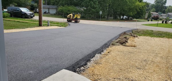 Awesome brand new driveway by LES...highly recommend!