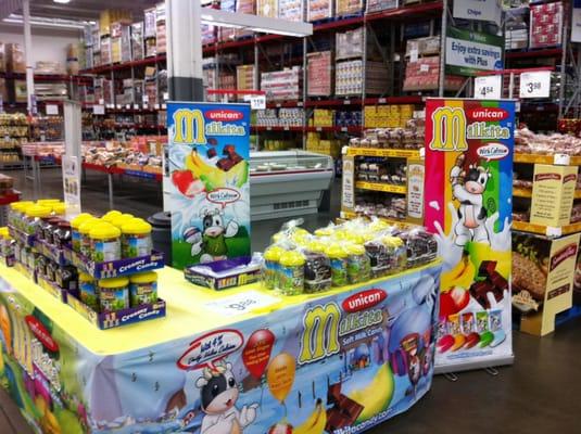 Milkita Candy Roadshow in Sam's club, Sacramento