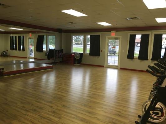 Group/Fitness Room (Zumba, Spin Class, Booty Boot Camp, Functional Fitness, Total Body Fitness)