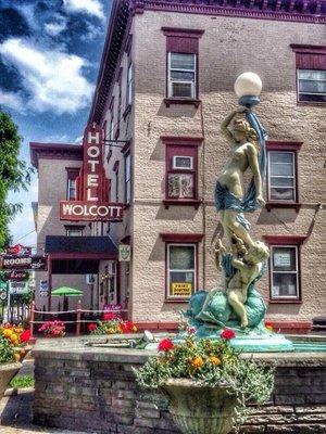 Wolcott Hotel