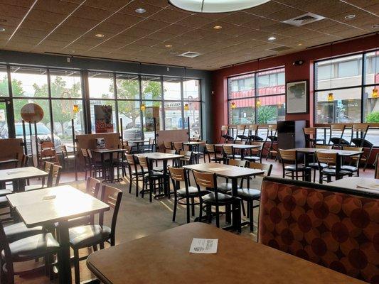 Dining Area at Zoup Franklin Park